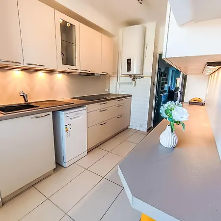 Le Victor Hugo By Interhome *